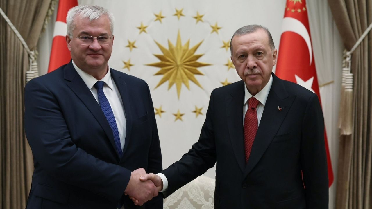 Cumhurbaşkanı Erdoğan, Ukrayna Dışişleri Bakanı Sybiha'yı Beştepe'de kabul etti