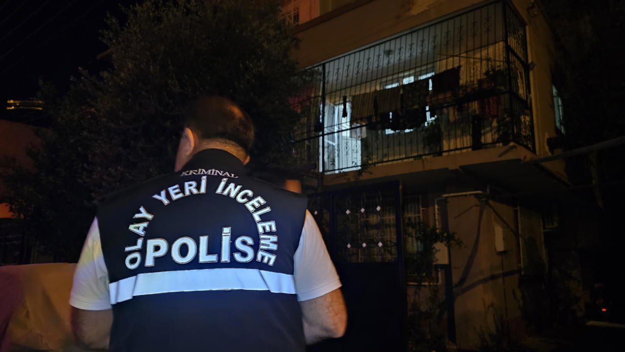 Adana'da dehşet gecesi: Yatağında uyuyan annesini, babasını ve anneannesini başından vurdu