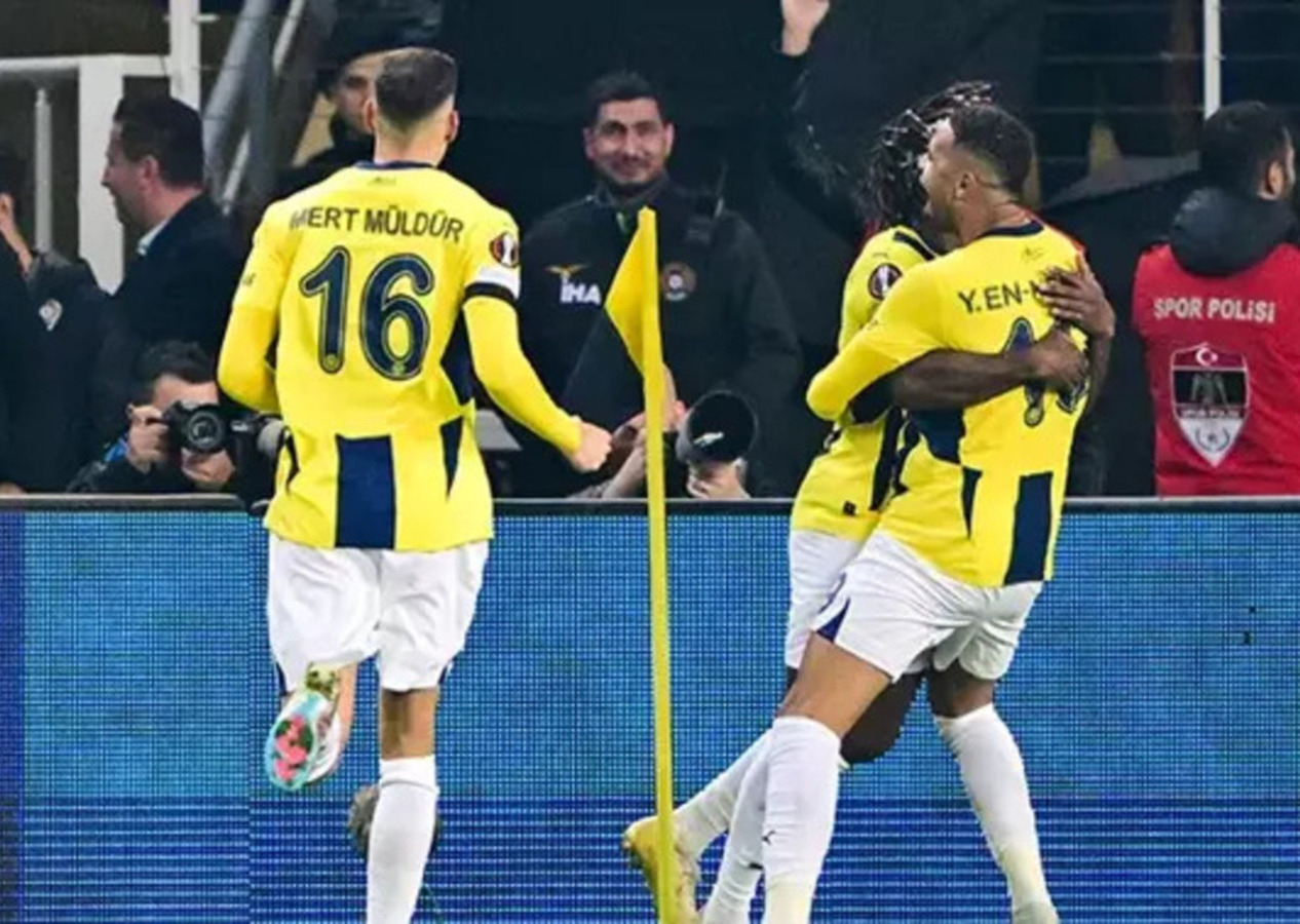 Yusuf en-Nesyri ağları sarstı, Fenerbahçe Manu'yu elinden kaçırdı! Fenerbahçe 1 - 1 Manchester United | Maçın özeti