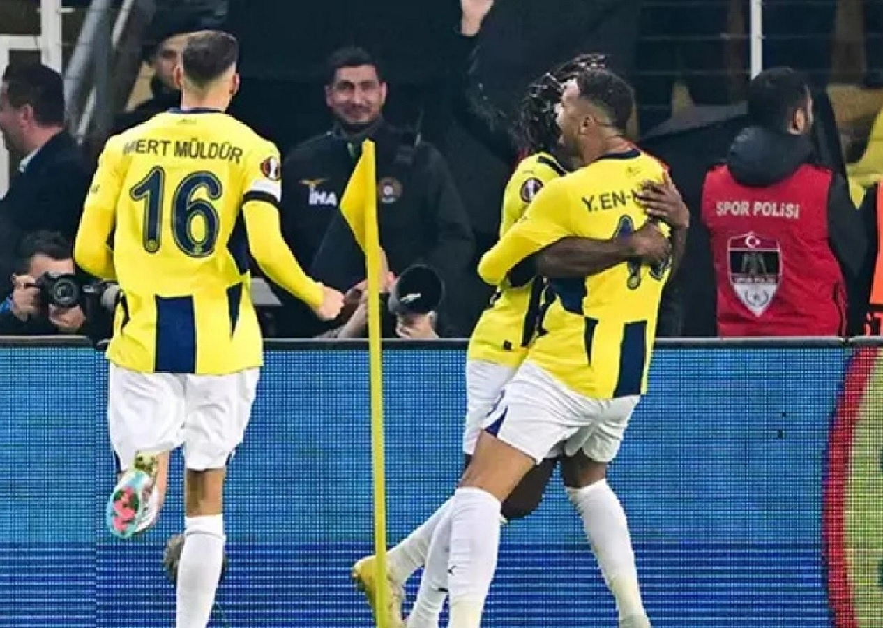Fenerbahçe maçında özel konuk: Yaz Yıldırım maçı tribünden izledi