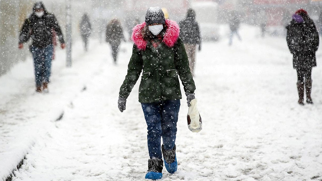 Kar ve sağanak yağış geliyor! Meteoroloji İstanbul dahil çok sayıda ili uyardı...