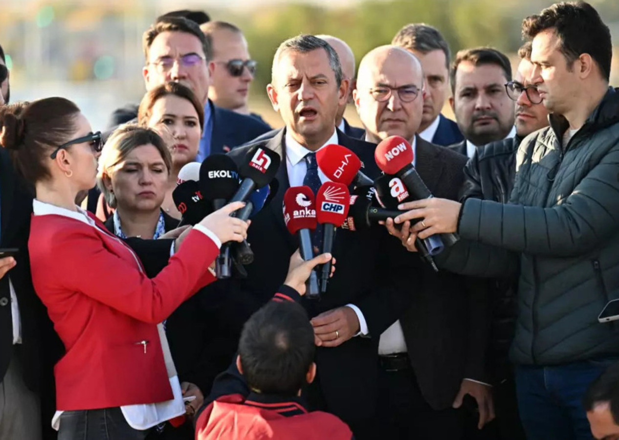 Özgür Özel'den Devlet Bahçeli'ye yanıt: Öcalan kürsüye gelmek zorunda değil!