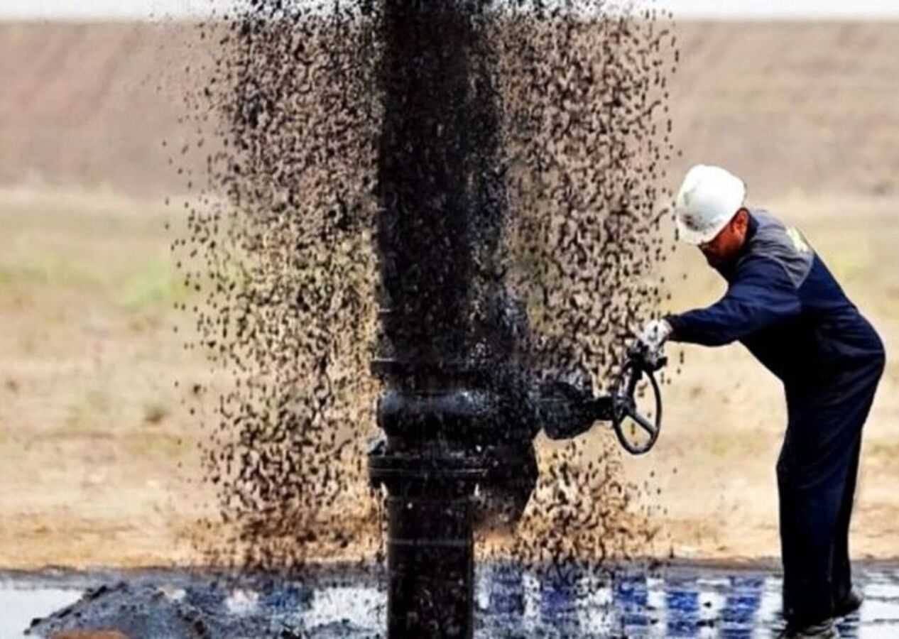 Türkiye'de 'yok' diyerek kapatılan kuyulardan adeta petrol fışkırıyor!