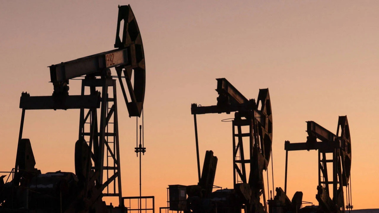 İsrail-İran gerilimi sonrası petrol fiyatları yön değiştirdi
