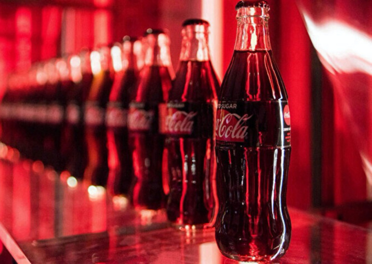 Coca-Cola raflardan toplanıyor! Milyonlarca şişe geri çağrıldı! Hepsi imha edilecek