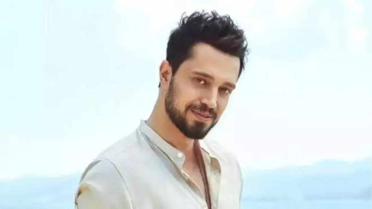 İzmir konserinde açıkladı! Şarkıcı Murat Boz İzmir'e taşınıyor...