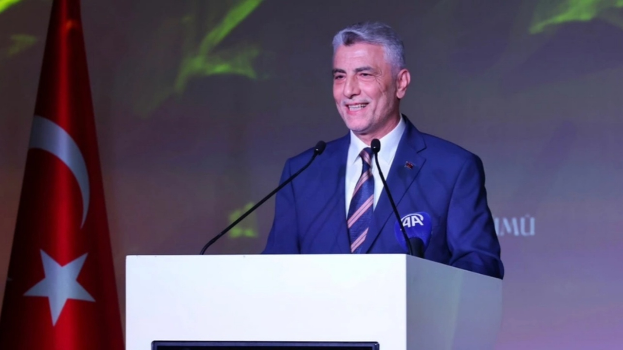 Bakan Bolat rakamları açıkladı! Ekim ayında ihracatta Cumhuriyet tarihi rekoru kırıldı