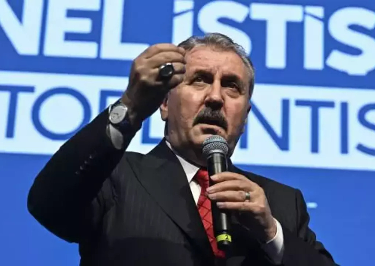 Mustada Destici: Muhatap Kürt kardeşlerimiz olmalı!