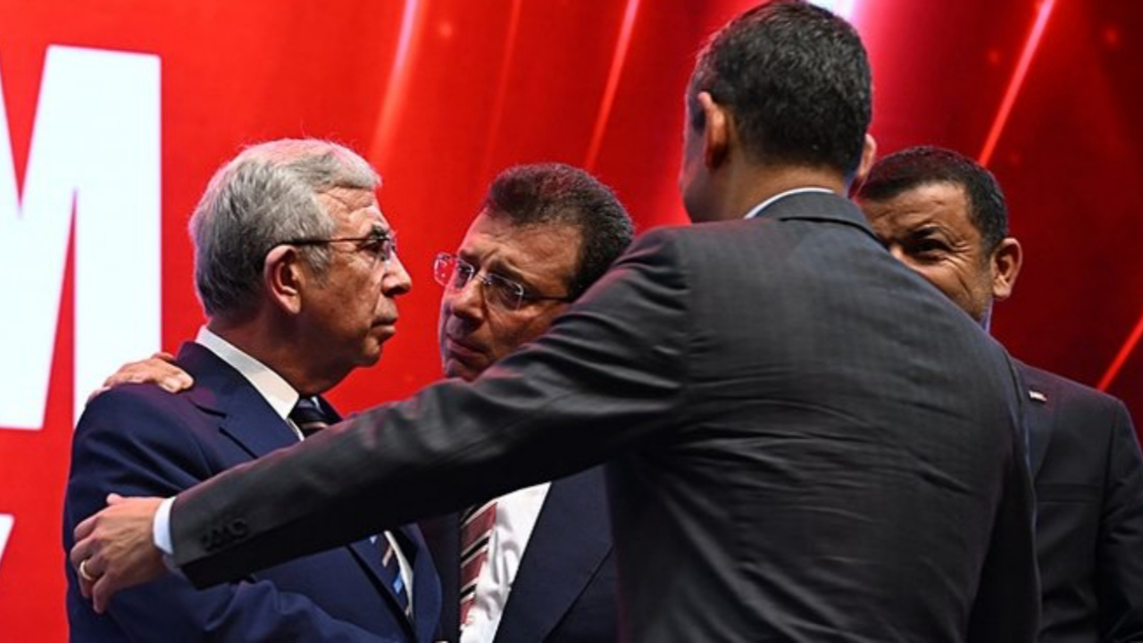 Nuran Yıldız o ihaneti yazdı! Sessiz Çöküş: Kimlik Bunalımı ve CHP’nin Güç Mücadelesi