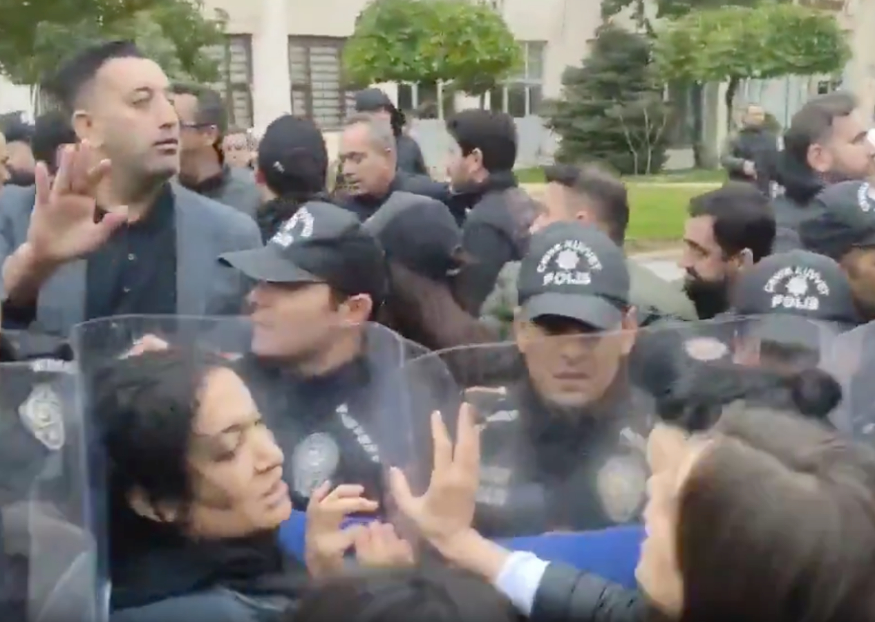 Batman’da DEM Partililerden provokasyon! 1 polis yaralandı, 2 kişi gözaltına alındı...