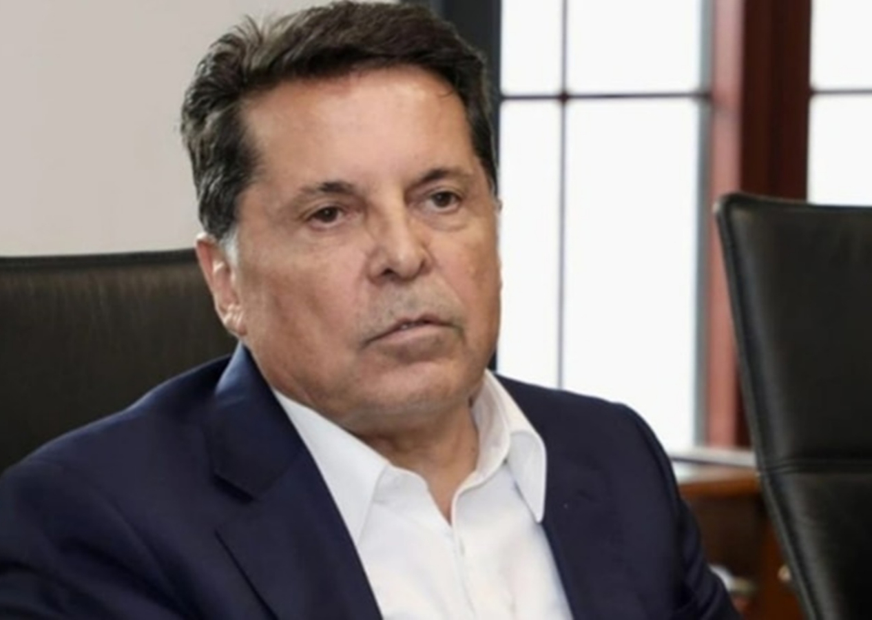Terör örgütü üyeliğinden tutuklanan Ahmet Özer'in Esenyurt Belediyesi'nde işe aldığı 6 akrabasının işine son verildi