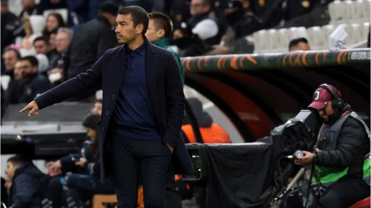 Giovanni van Bronckhorst'tan dikkat çeken açıklamalar: Canavar gibi savunma yaptık diyebilirim!