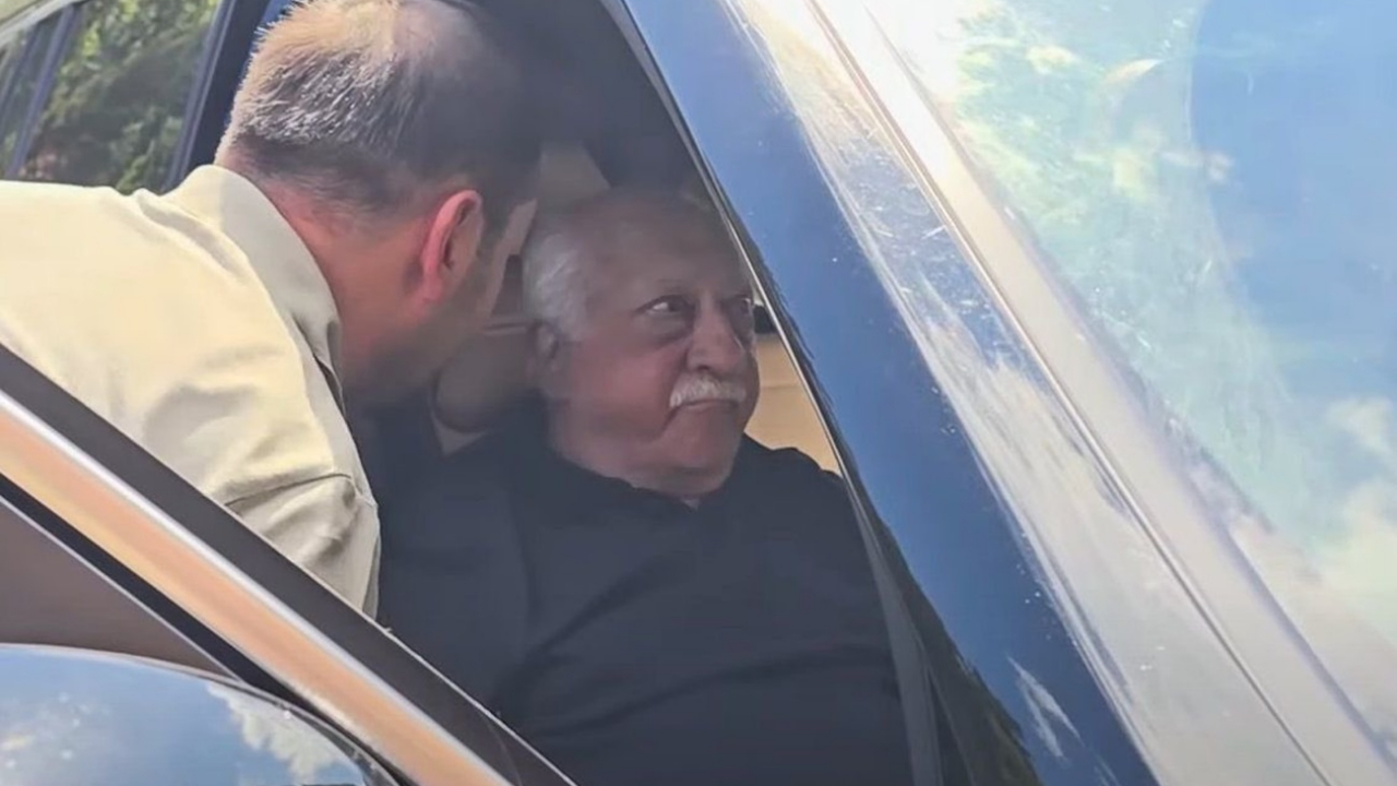 Müslüman Gülen'e protestan cenaze!