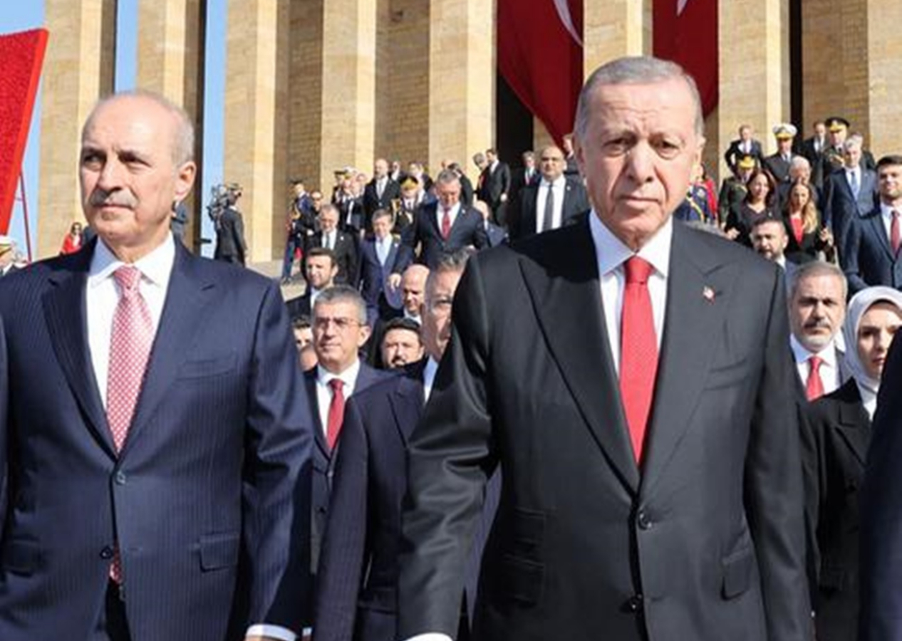 Cumhurbaşkanı Erdoğan'dan Anıtkabir'de 10 Kasım mesajı! Türkiye Yüzyılı vurgusu