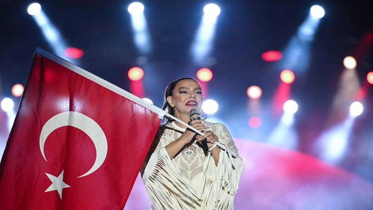 Ankara Büyükşehir Belediyesi'nin Ebru Gündeş konserine savcılık soruşturması!