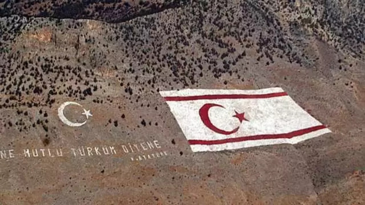 Kuzey Kıbrıs Türk Cumhuriyeti 41 yaşında! Dışişleri Bakanlığı'ndan ana vatan mesajı!