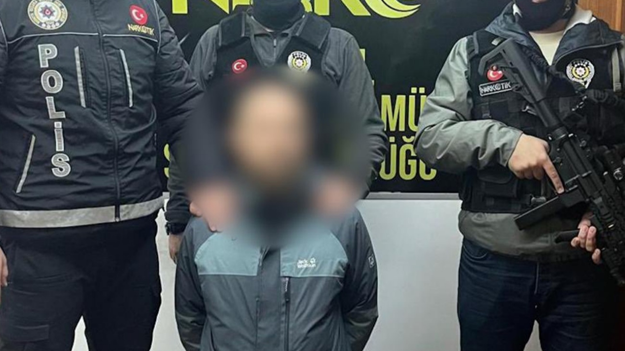 Uyuşturucu madde ticaretine geçit yok! Difüzyon mesajıyla uluslararası seviyede aranan zehir taciri Daniel Sobotta, KUYU-39 Operasyonuyla İstanbul’da yakalandı
