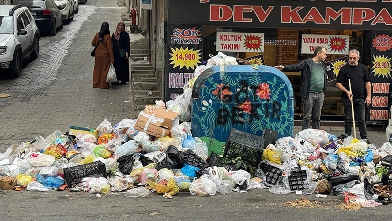 İzmir son dakika haberi: Buca'da çöp yığınları tepki çekti! Vatandaşlar mağdur oldu...
