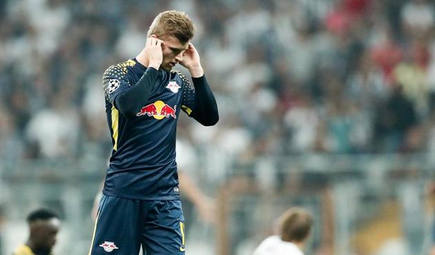Leipzig's Timo Werner forced off pitch due to noisy Besiktas fans / VİDEO