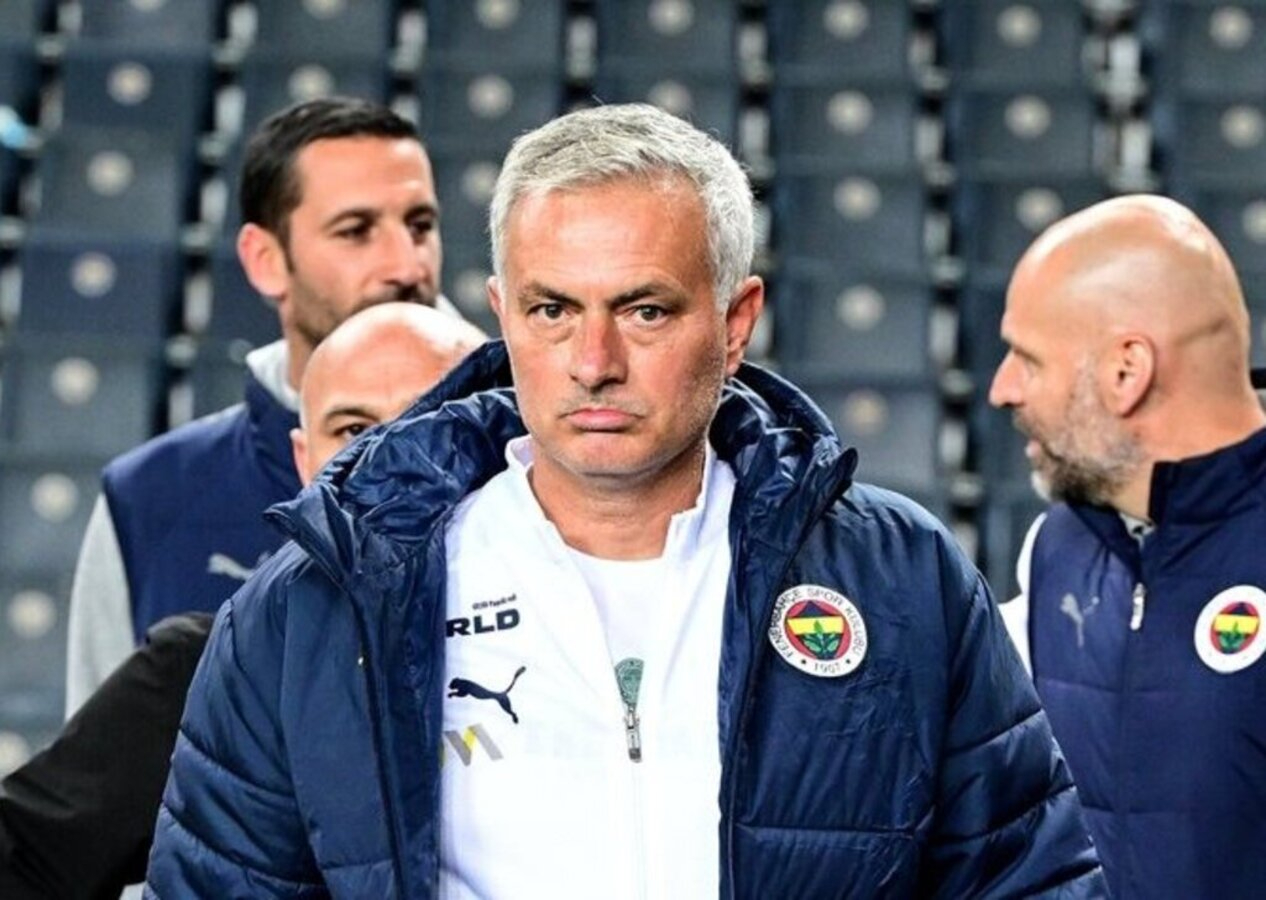 Jose Mourinho'dan dikkat çeken açıklamalar: Onlara hak ettiklerini veremediğim için üzgünüm!