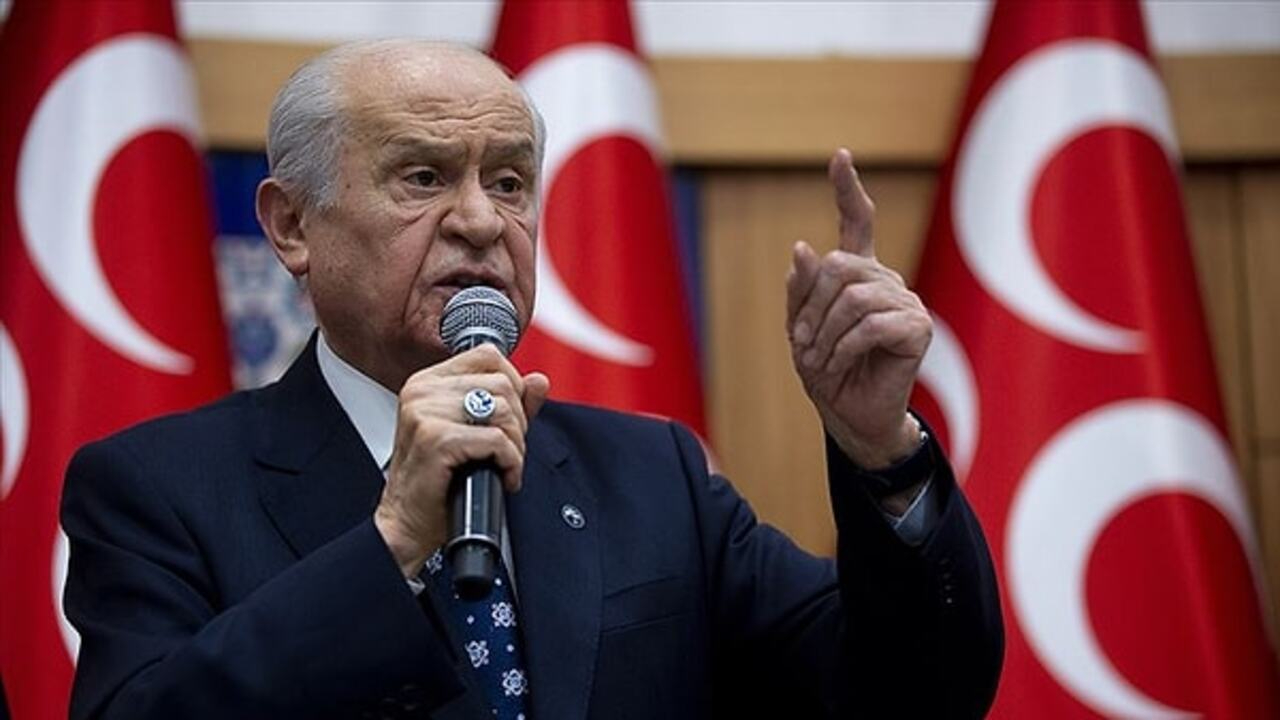 MHP'den gizemli paylaşımlar: 3 gündür saat 3'te paylaşıyorlar!