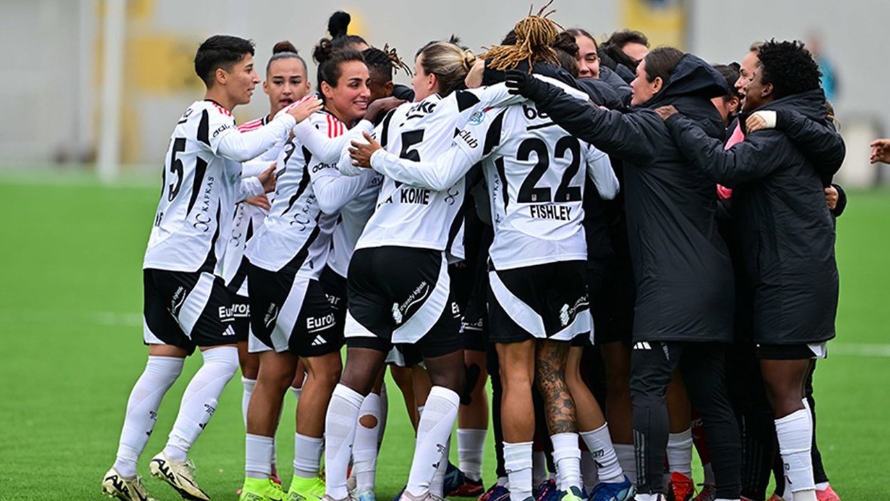 Kadınlar ligindeki derbide Beşiktaş, Galatasaray'dan sonra Fenerbahçe'yi de mağlup etti