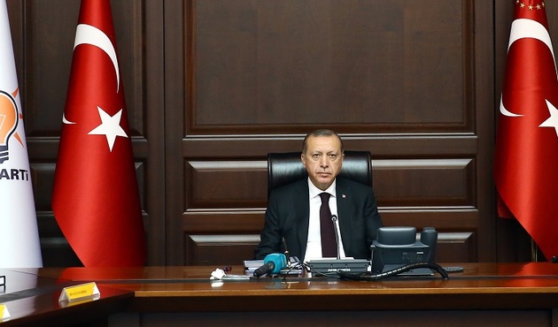 AK Parti'de 3 büyükşehir ve 10 ilçe belediyesinde kan değişimi!