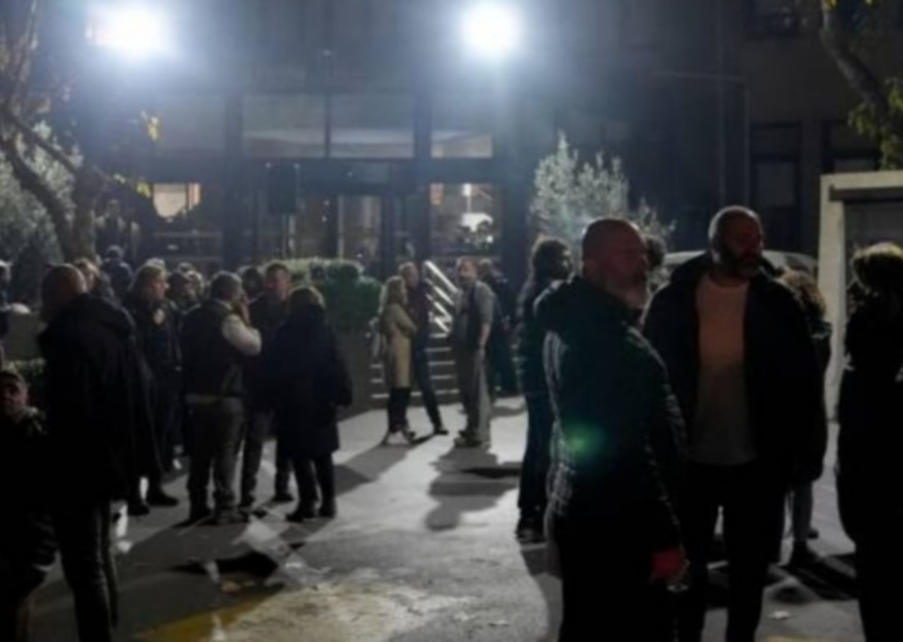 Dünyanın en kısa grevi: Kadıköy Belediyesi grev kararı alınınca sözleşmeyi gece yarısı imzaladı