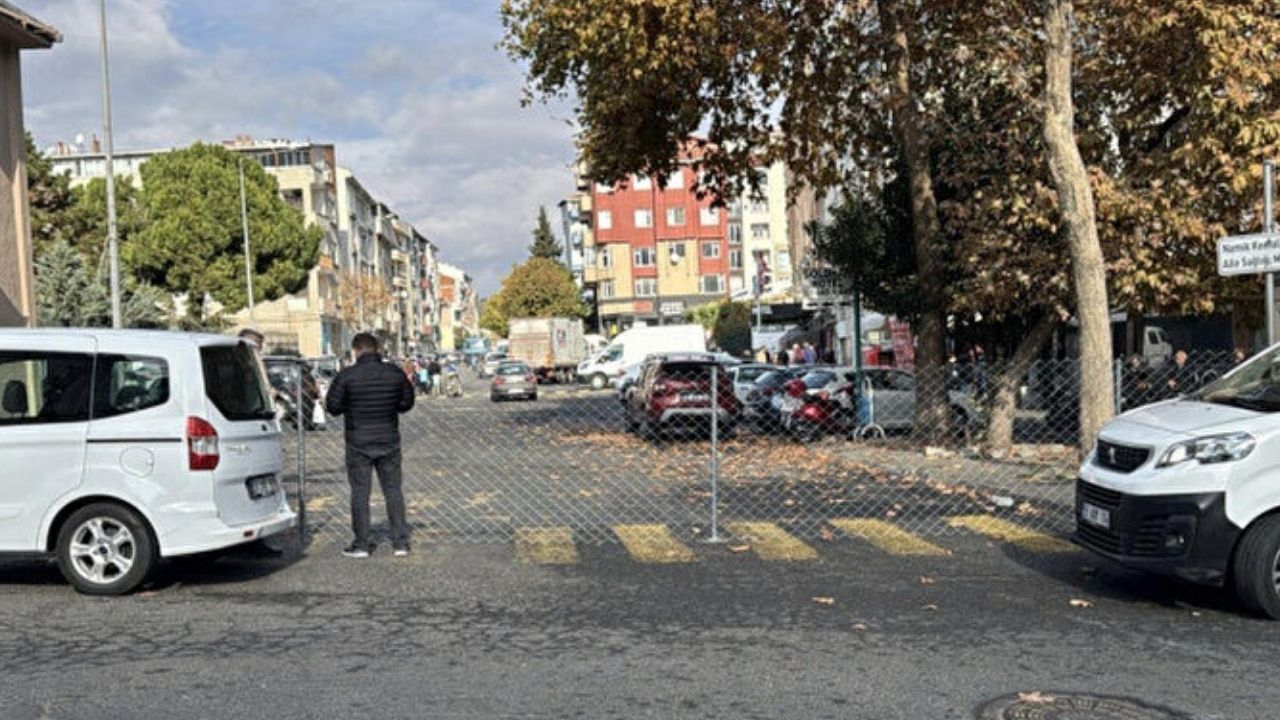 Tekirdağ'da tuhaf olay: Sokağa tel örgü çekip mahalleyi esir aldı!