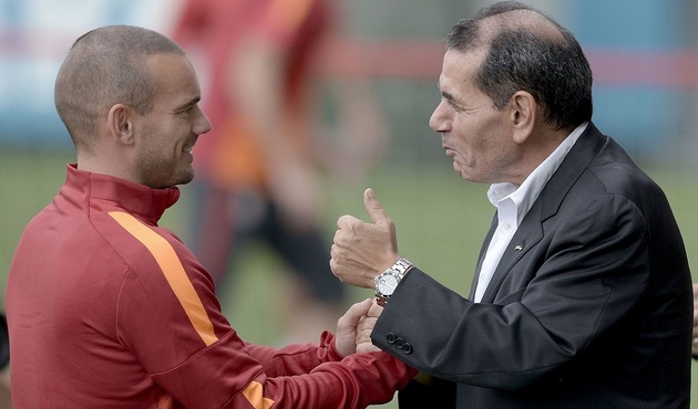 Dursun Özbek'ten şoke eden Sneijder itirafı!