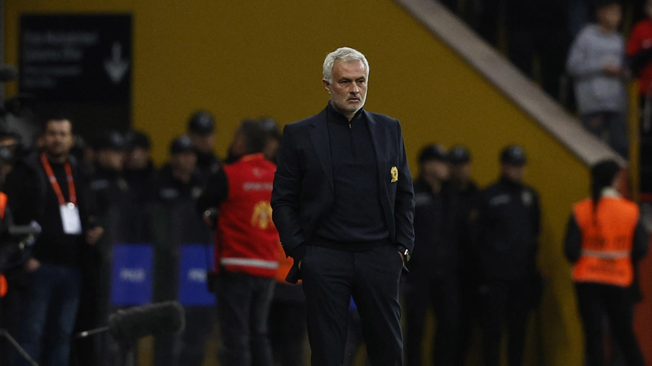 Jose Mourinho'dan Transfer Hamlesi: Yıldız İsimi Almaya Gidiyor