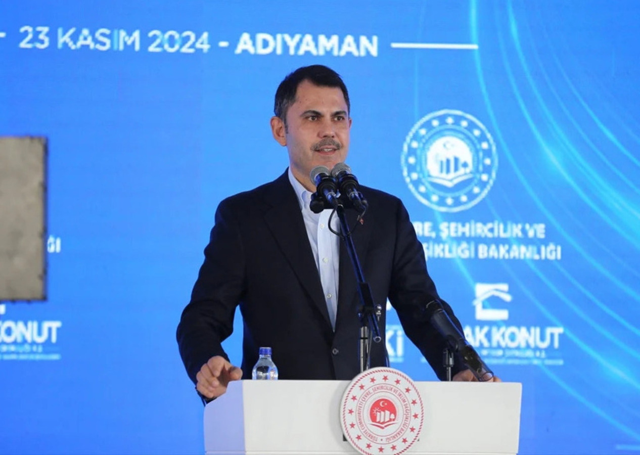 Çevre, Şehircilik ve İklim Değişikliği Bakanı Murat Kurum: 2025 biterken evine girmeyen tek bir vatandaşımız kalmayacak!