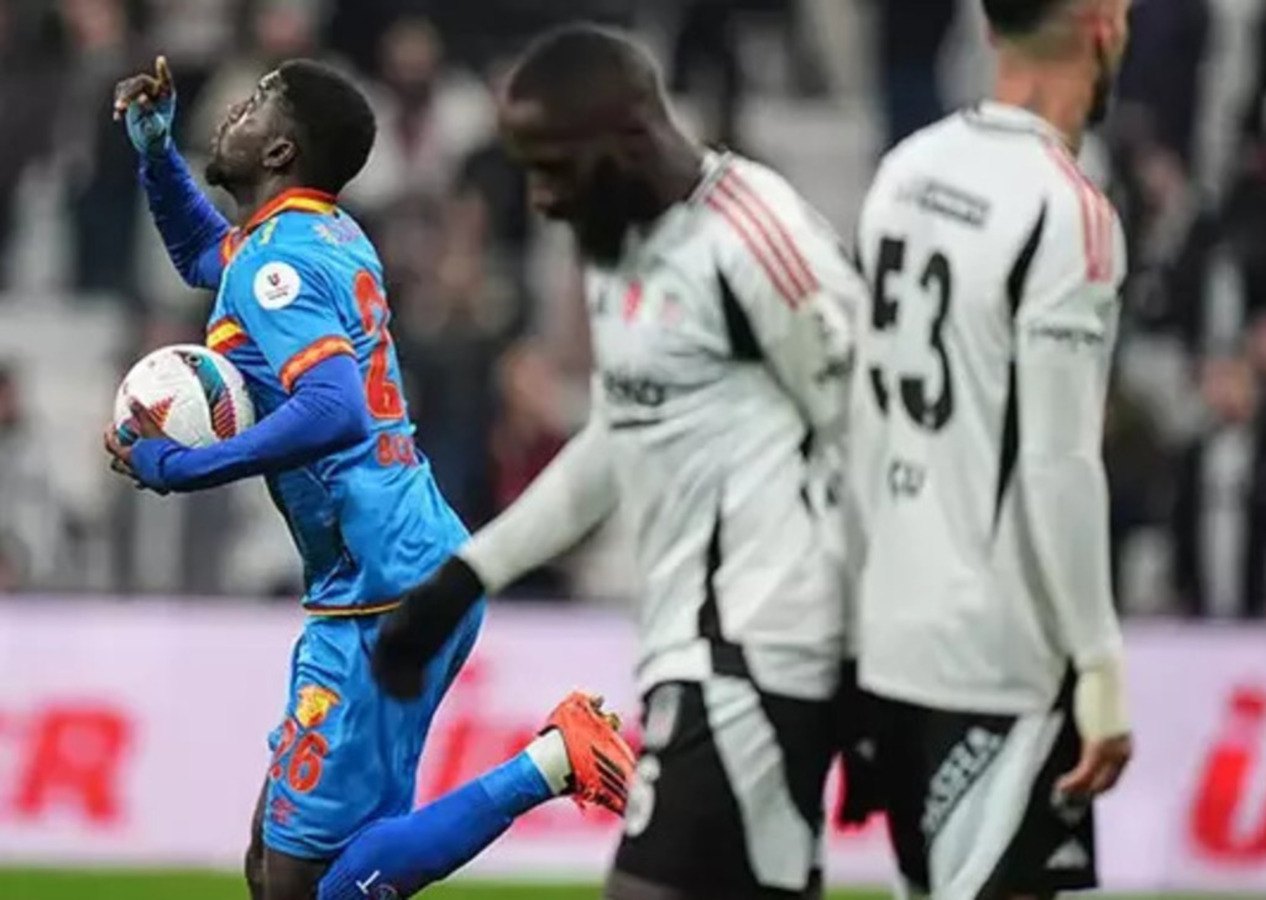 Göztepe 2-0'dan geri geldi, Beşiktaş evinde buz kesti! Beşiktaş 2 - 4 Göztepe | Maçın özeti