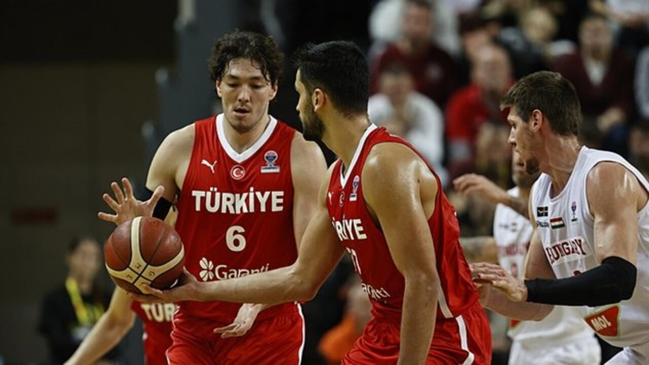 12 Dev Adam Macaristan'a acımadı, Avrupa Şampiyonası biletini kaptı! Macaristan 76 - 81 Türkiye | Maçın özeti