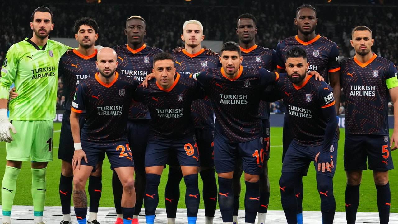 Başakşehir'de Çağdaş Atan basına açıkladı! Berkay Özcan kadro dışı bırakıldı