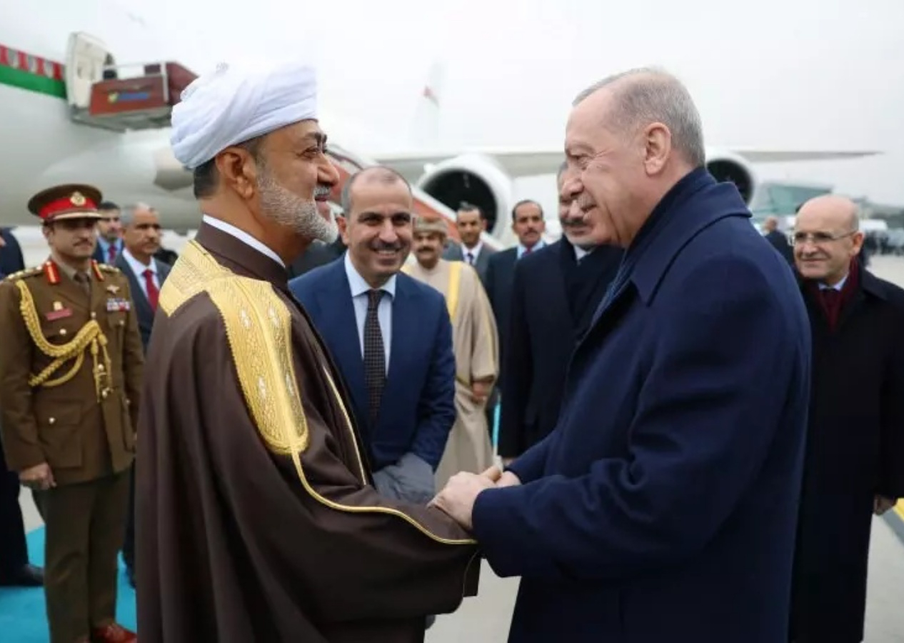 Tarihte bir ilk: Umman Sultanı Türkiye'ye geldi! Cumhurbaşkanı Erdoğan karşıladı...