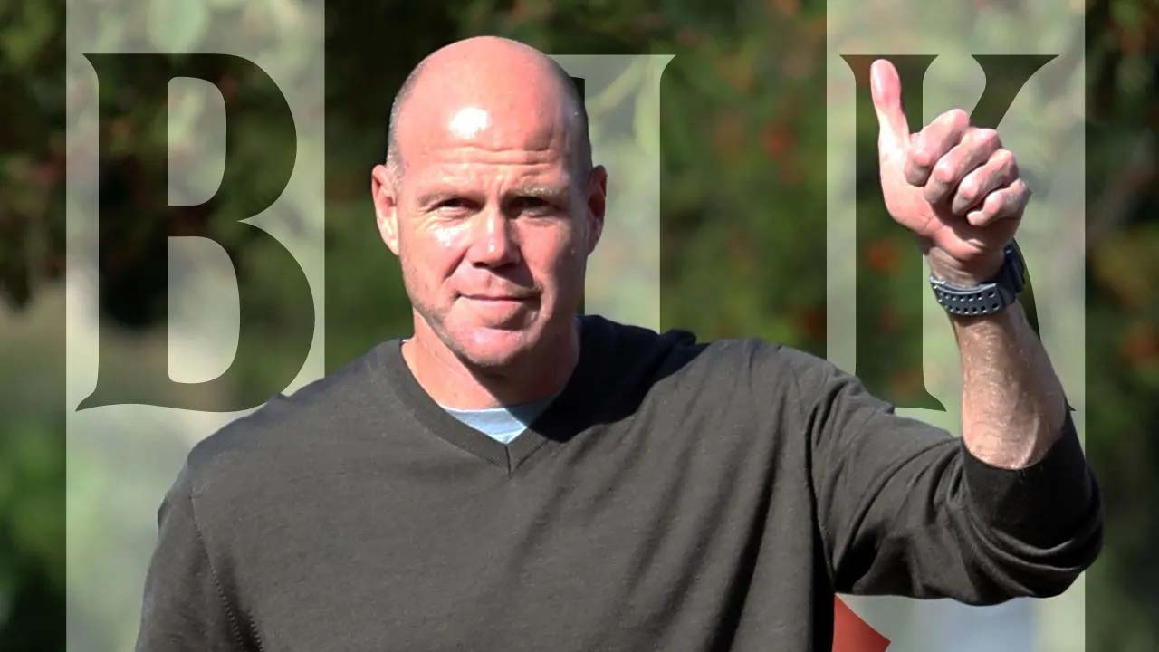Beşiktaş'ta kaos bitmiyor! Görevine mesaj yoluyla son verilen Brad Friedel kendisini tesislerde odaya kilitledi