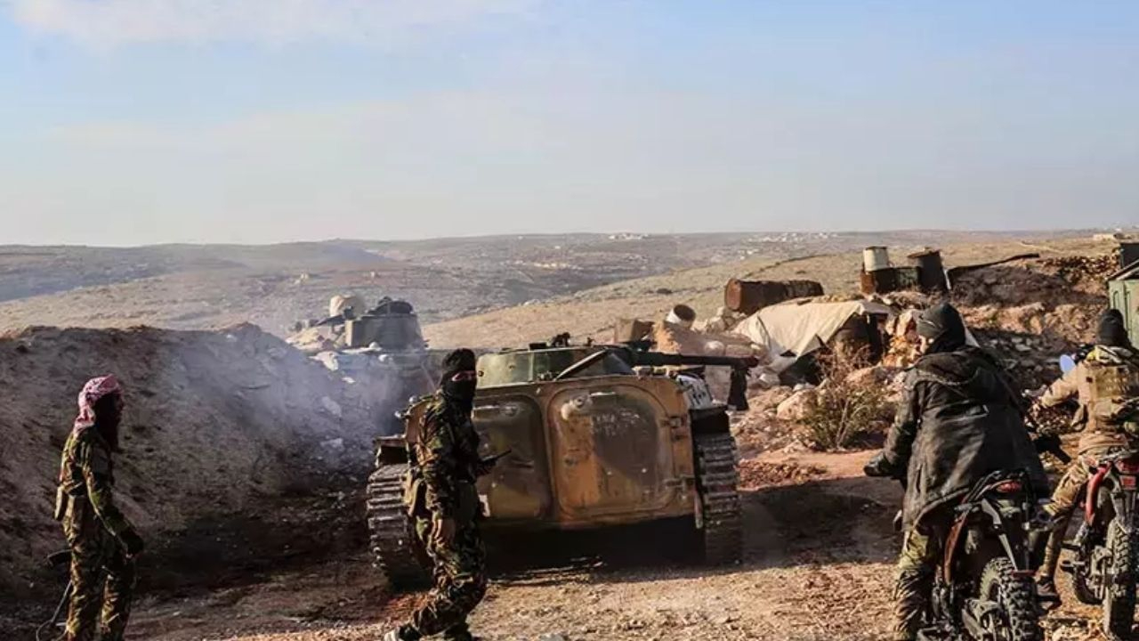 Halep'te karışıklık! Suriyeli isyancılar saldırı başlattı: Kırsalda çatışmalar yaşanıyor