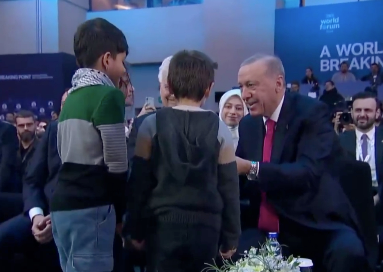 Filistinli çocuklardan Cumhurbaşkanı Erdoğan'a duygulandıran hediye!