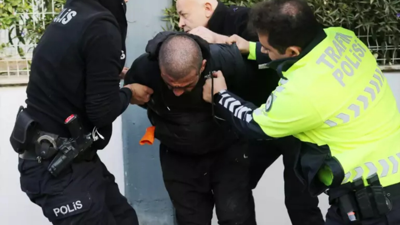Yarın kıyamet kopacak dedi, Antalya'yı ayağa kaldırdı