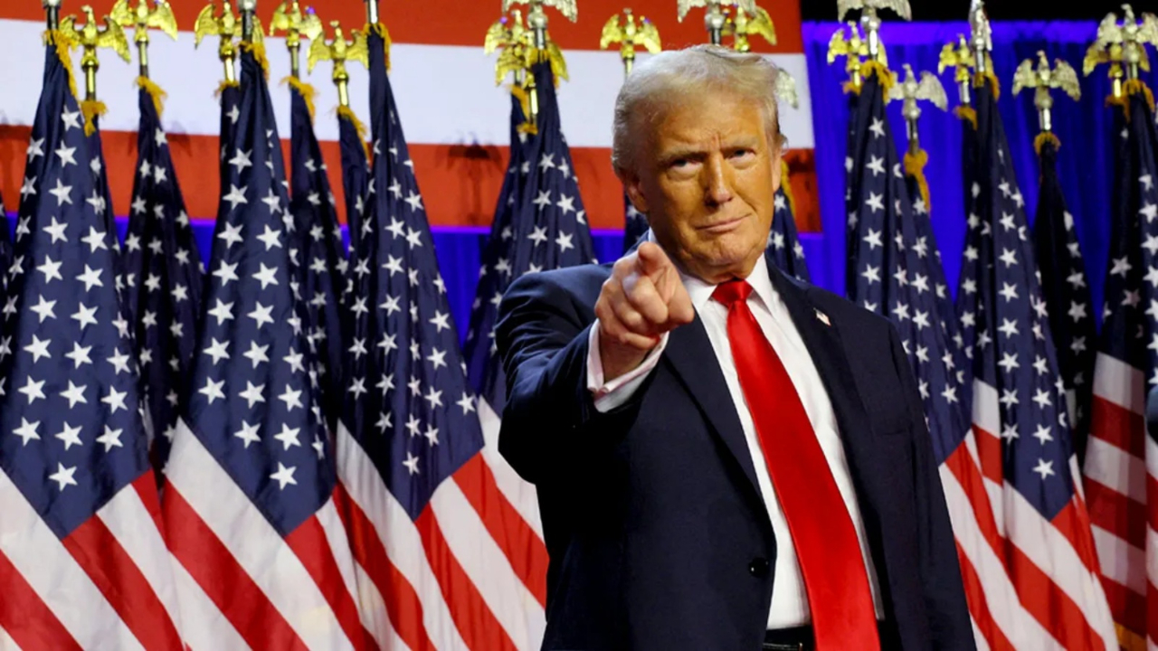 Trump bildiğiniz gibi… Bu kez de BRICS ülkelerini tehdit etti!