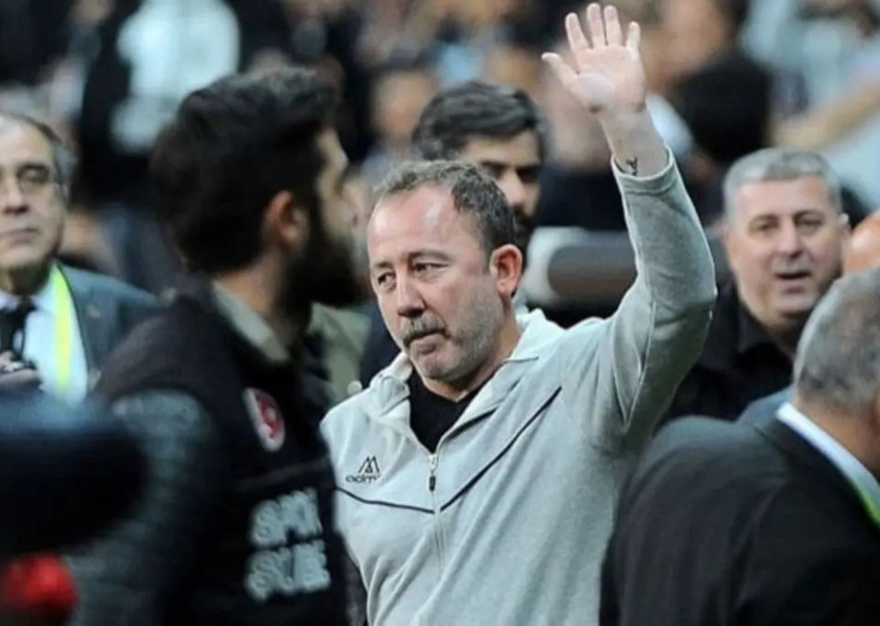 Sergen Yalçın kararını açıkladı: Beşiktaş'ın teklifini kabul etmedi!