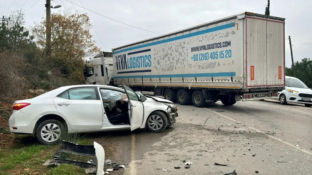 Kocaeli son dakika haberi: 3 aracın karıştığı kazada 3 kişi yaralandı...