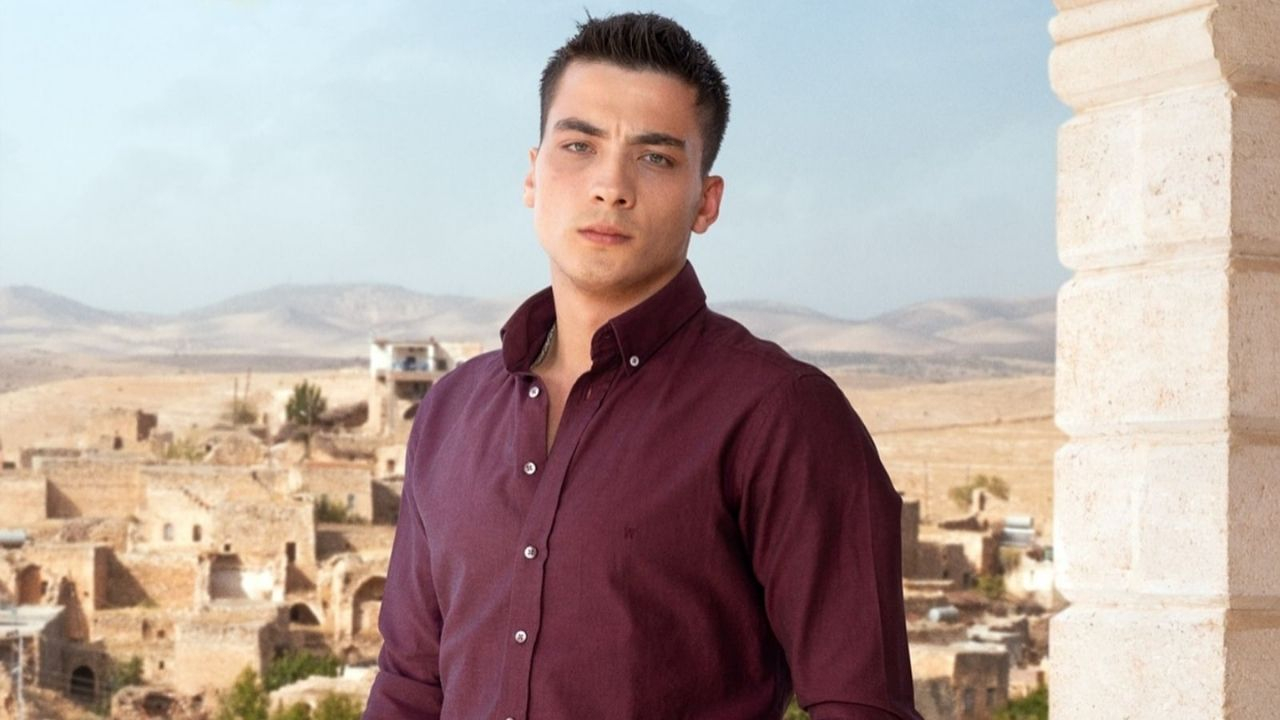 Uzak Şehir'in Kaya Albora'sı Atakan Özkaya tatilde