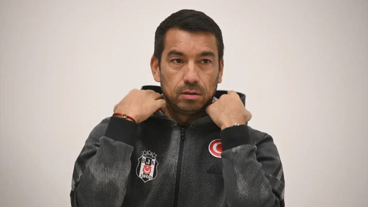 Giovanni van Bronckhorst'tan Beşiktaş'a duygusal veda: Şehre ve ülkeye aşık oldum!