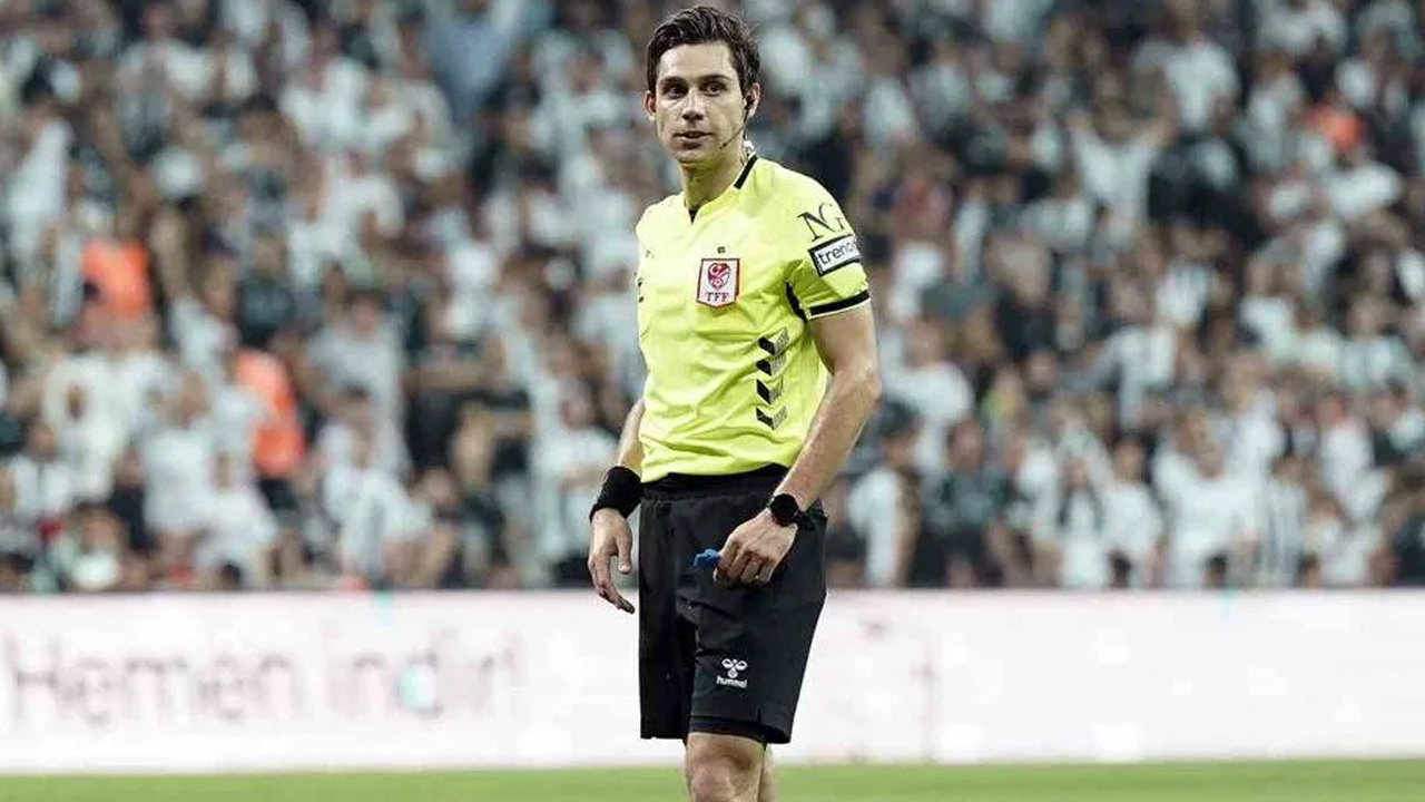 Beşiktaş - Galatasaray derbisinde düdük Mehmet Türkmen'e yakın