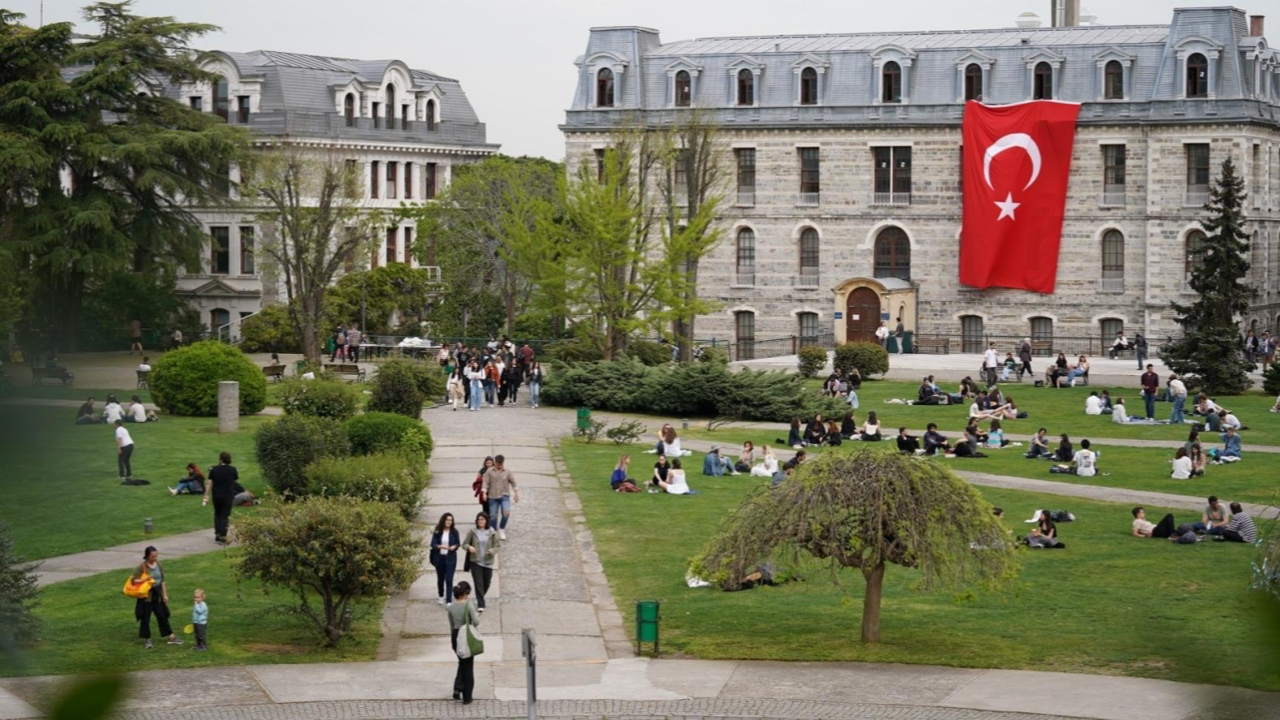 Türk üniversitesinden büyük başarı! Disiplinlerarası bilim sıralamasında Boğaziçi Üniversitesi dünyada ilk 100’de