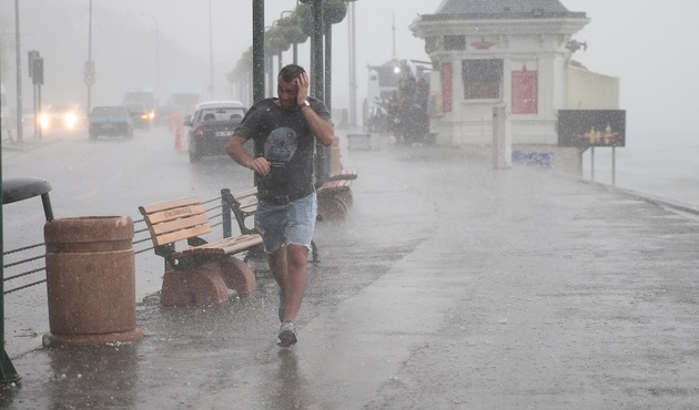 Meteoroloji'den İstanbul için önemli uyarı: Çok kuvvetli yağış ve rüzgar!