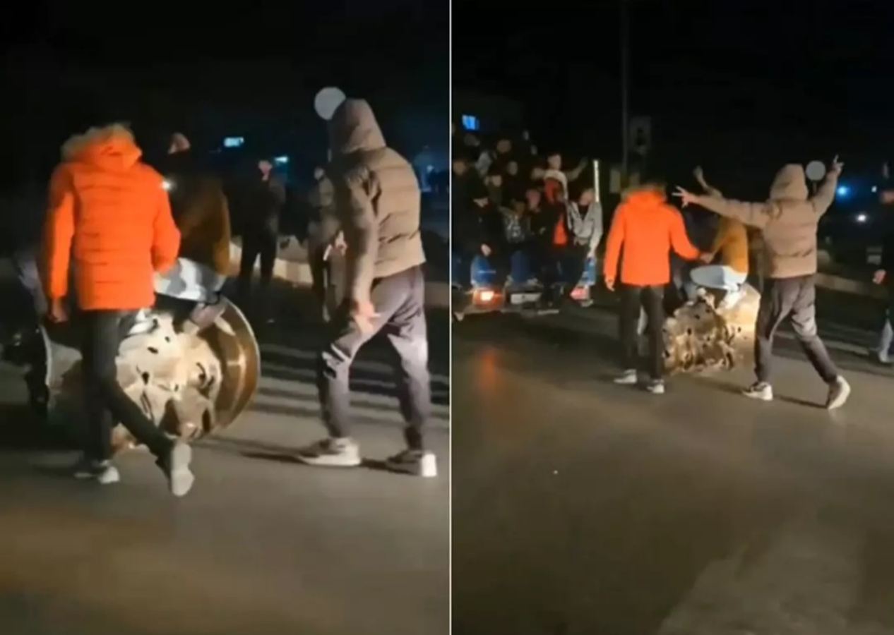 Suriye'de iktidar sallanıyor... Muhalifler Dera'yı da ele geçirdi: Hafız Esad'ın heykeli sokaklarda böyle gezdirildi