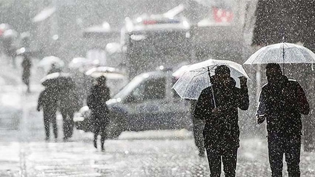 Meteoroloji uyardı: Bu bölgelerde sağanak yağış bekleniyor! İşte son hava durumu tahminleri...